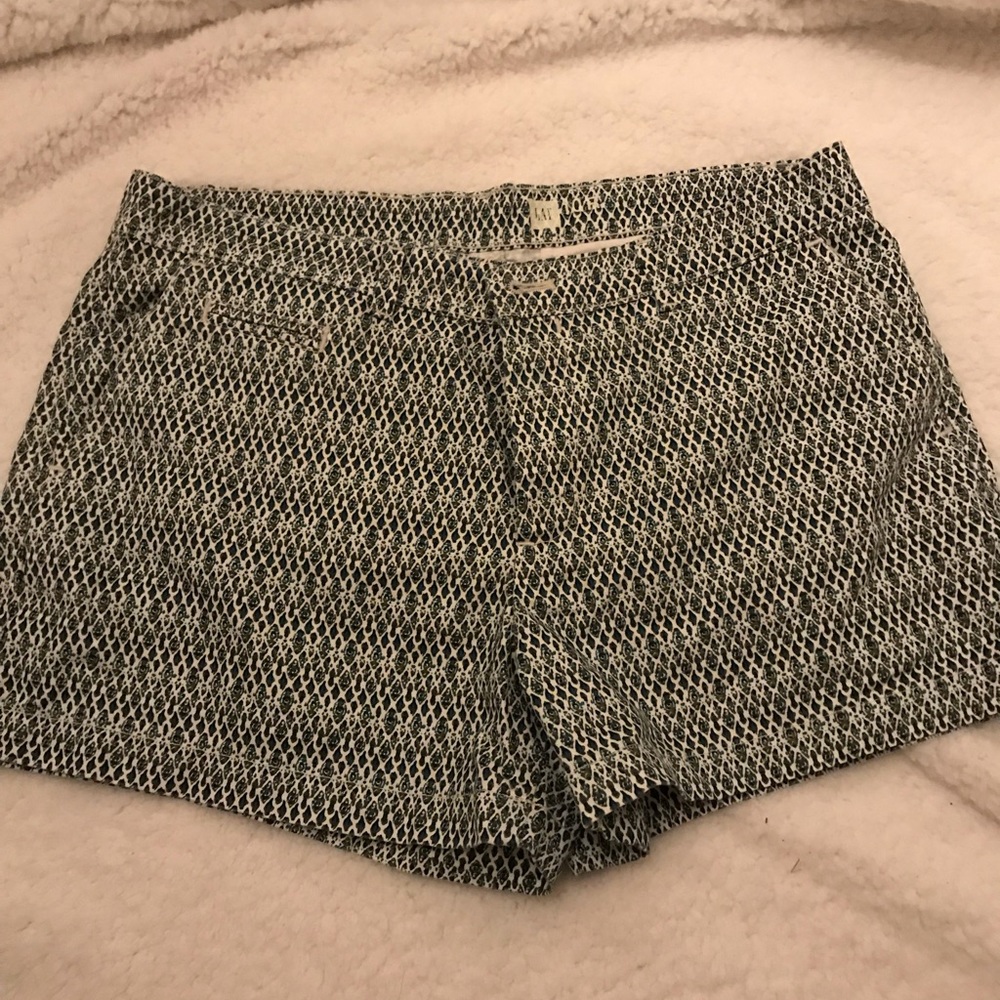 Green patterned classy shorts